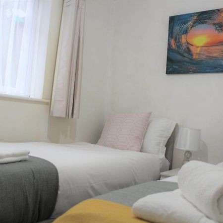 Clover Apartments Hadleigh  Экстерьер фото