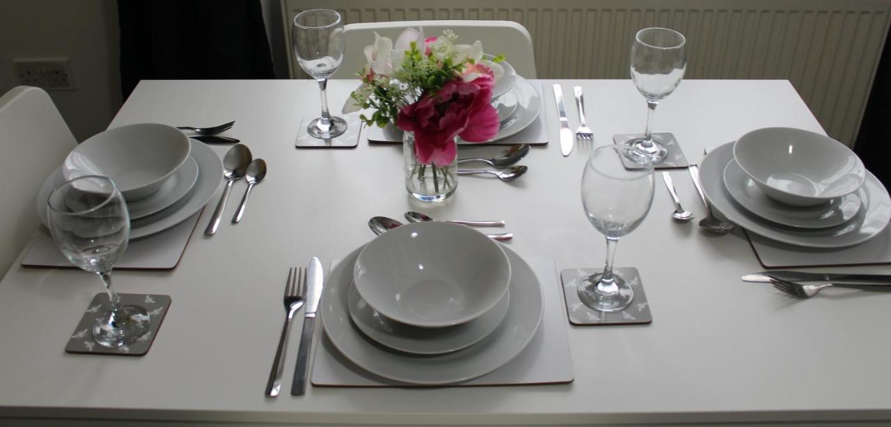 Clover Apartments Hadleigh  Экстерьер фото