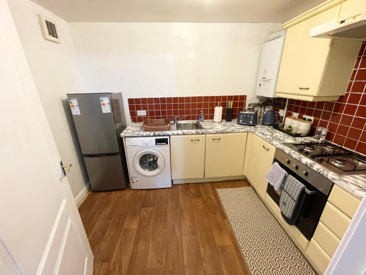 Clover Apartments Hadleigh  Экстерьер фото