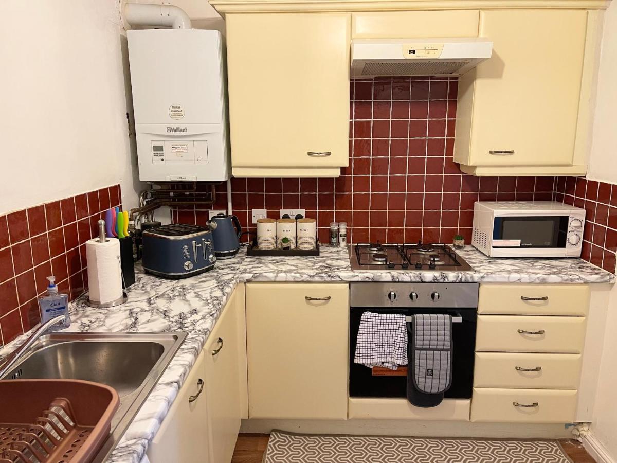 Clover Apartments Hadleigh  Экстерьер фото