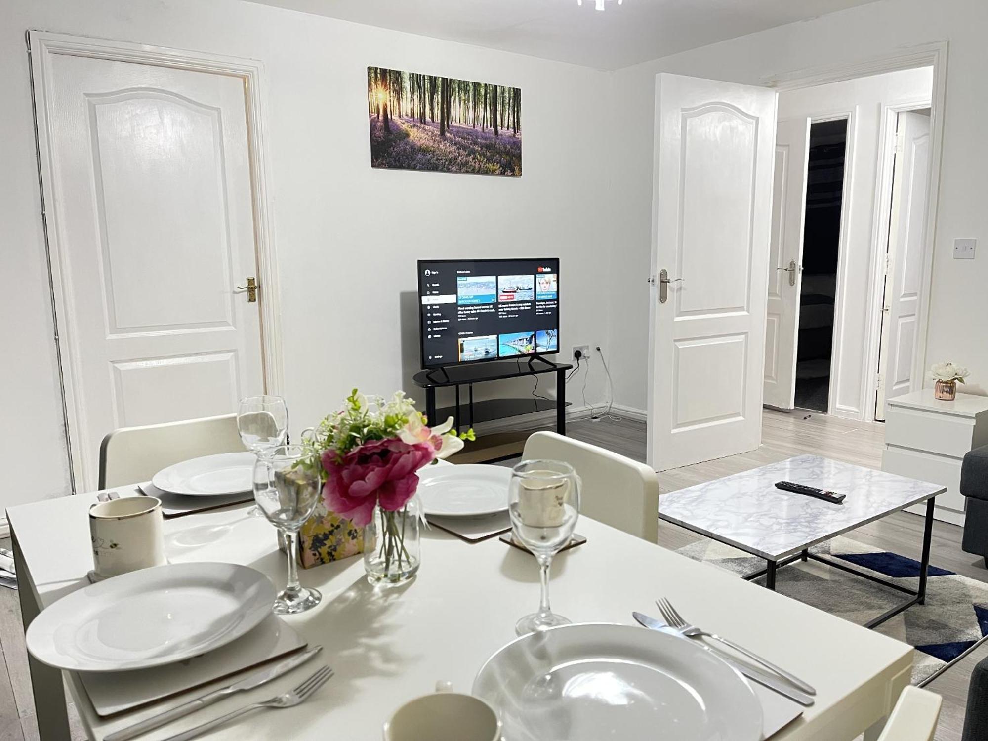 Clover Apartments Hadleigh  Экстерьер фото