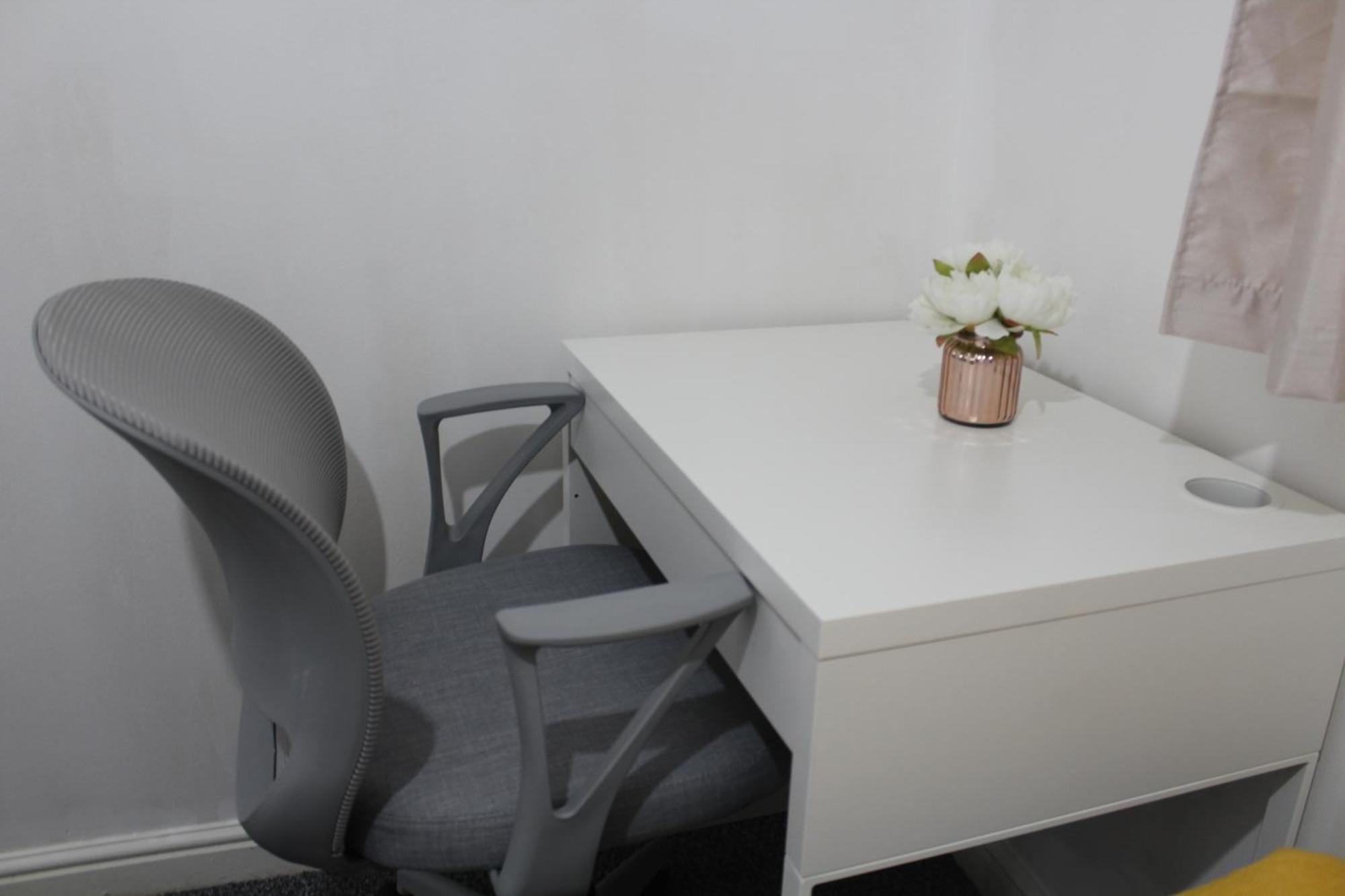 Clover Apartments Hadleigh  Экстерьер фото